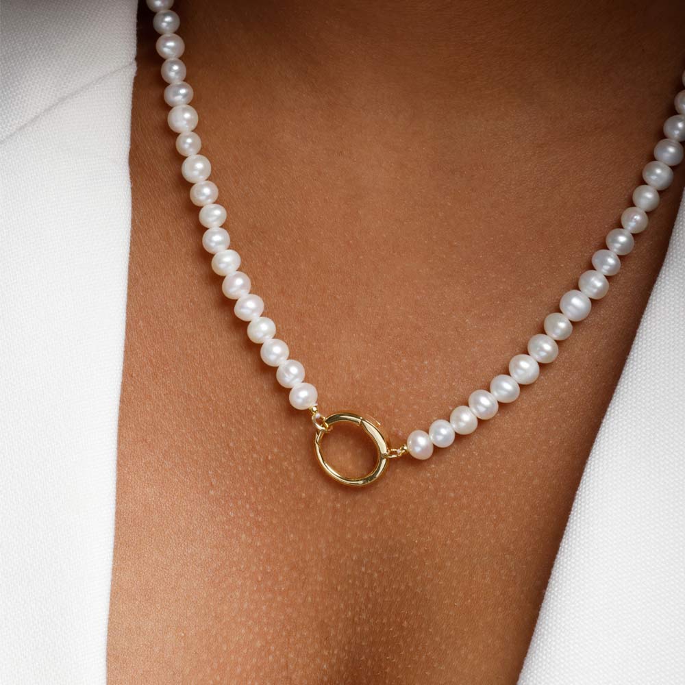 Charm pearl necklace hotsell