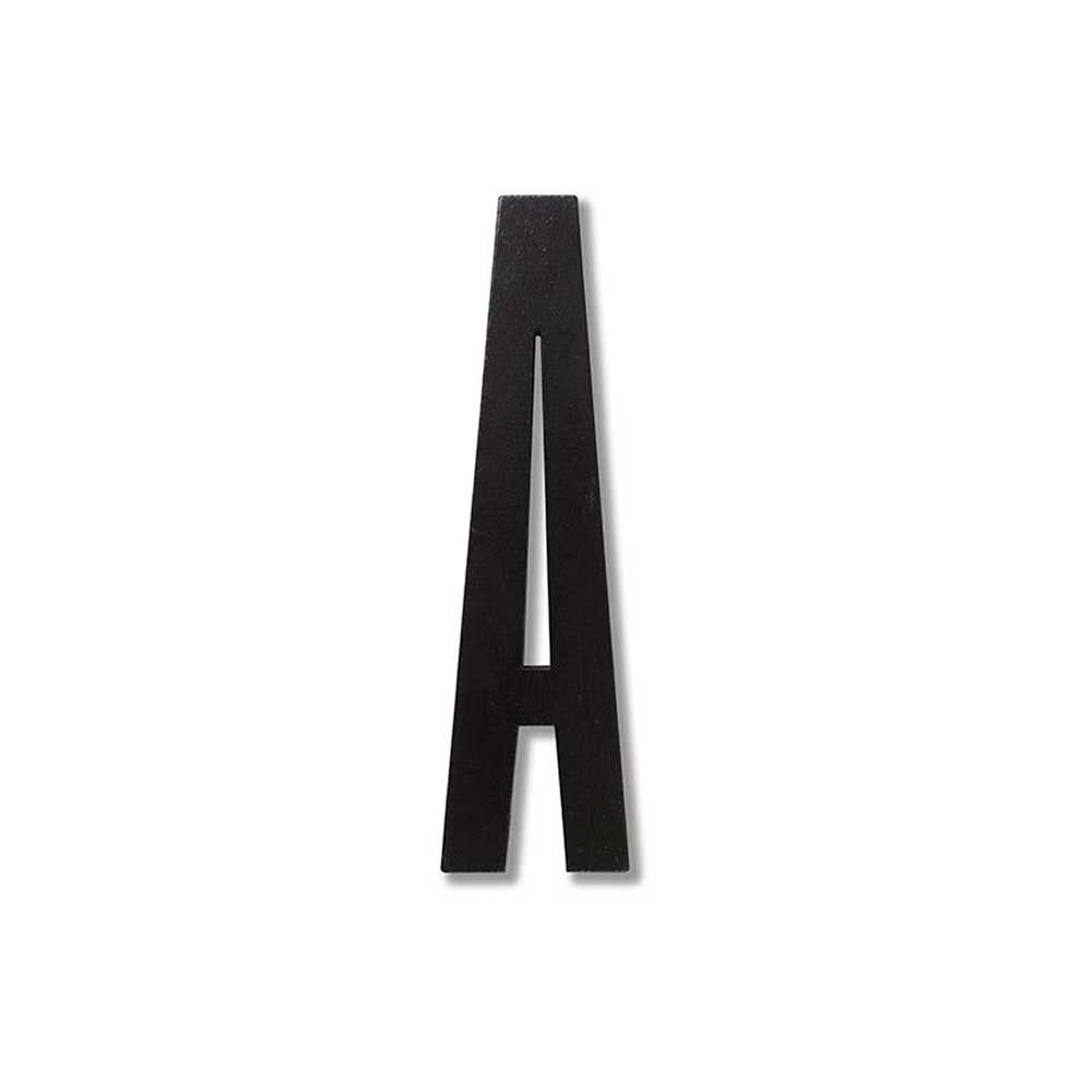 Schwarze Holzbuchstaben A–Z