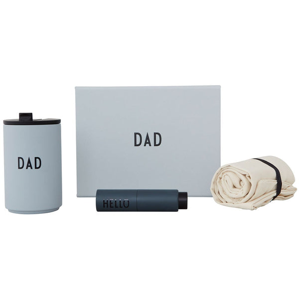 Geschenkbox für Mama und Papa mit Thermobecher und Lunchbox von Design Letters (Bild 1)